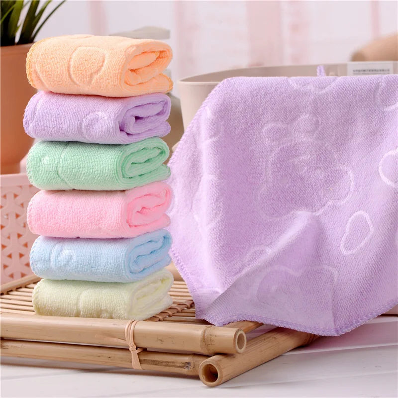 Candy Color Microfiber Kindergarten Square Children's Washing Hands Cleansing Soft Quick-drying Small Towel Hook Up Handkerchief