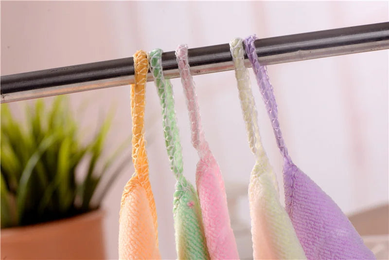 Candy Color Microfiber Kindergarten Square Children's Washing Hands Cleansing Soft Quick-drying Small Towel Hook Up Handkerchief