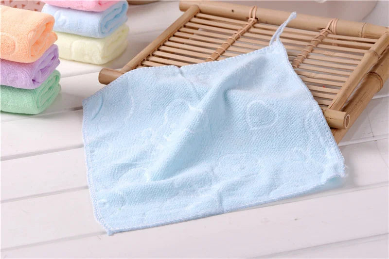 Candy Color Microfiber Kindergarten Square Children's Washing Hands Cleansing Soft Quick-drying Small Towel Hook Up Handkerchief