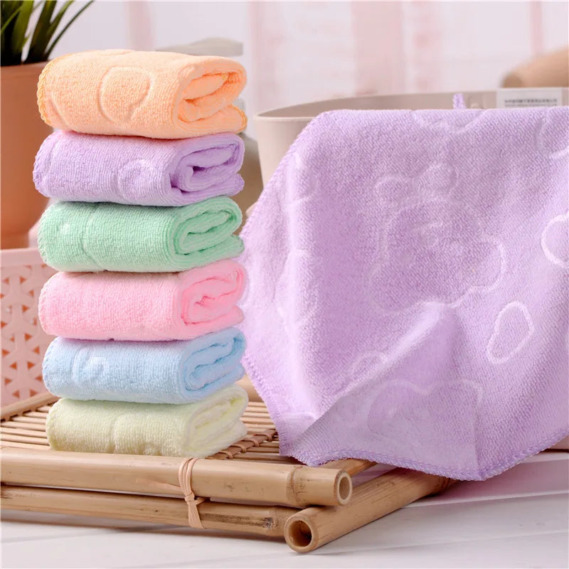 Candy Color Microfiber Kindergarten Square Children's Washing Hands Cleansing Soft Quick-drying Small Towel Hook Up Handkerchief