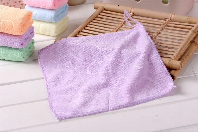 Candy Color Microfiber Kindergarten Square Children's Washing Hands Cleansing Soft Quick-drying Small Towel Hook Up Handkerchief