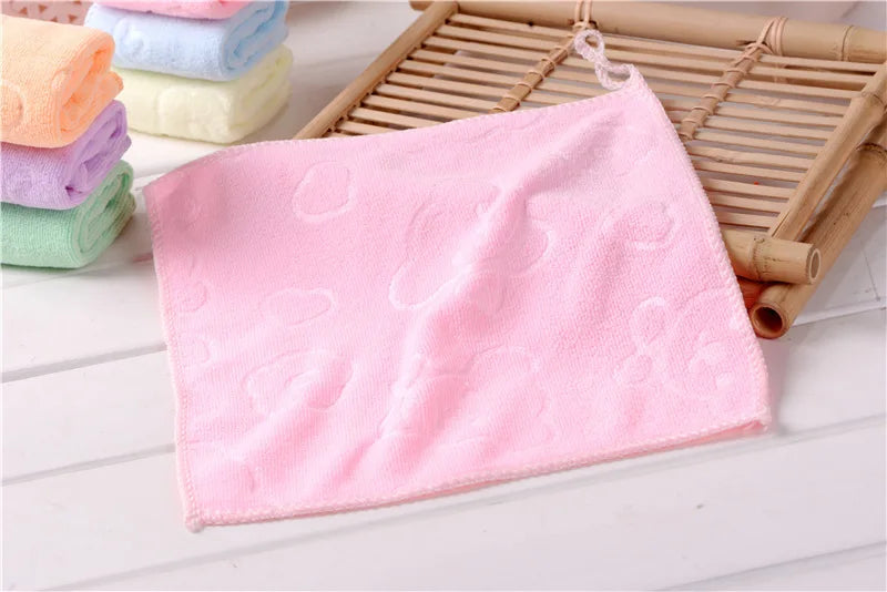 Candy Color Microfiber Kindergarten Square Children's Washing Hands Cleansing Soft Quick-drying Small Towel Hook Up Handkerchief