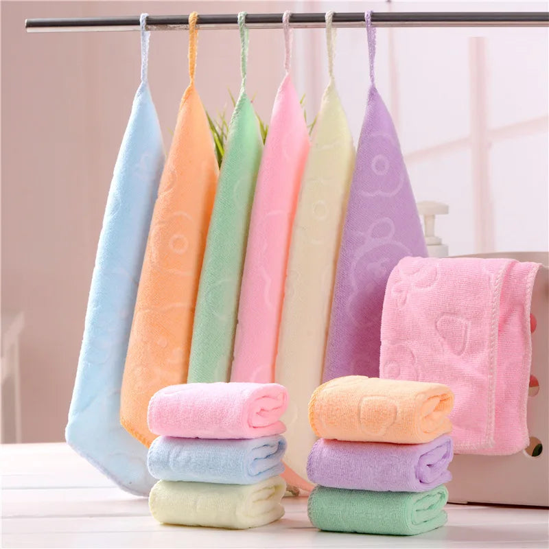 Candy Color Microfiber Kindergarten Square Children's Washing Hands Cleansing Soft Quick-drying Small Towel Hook Up Handkerchief