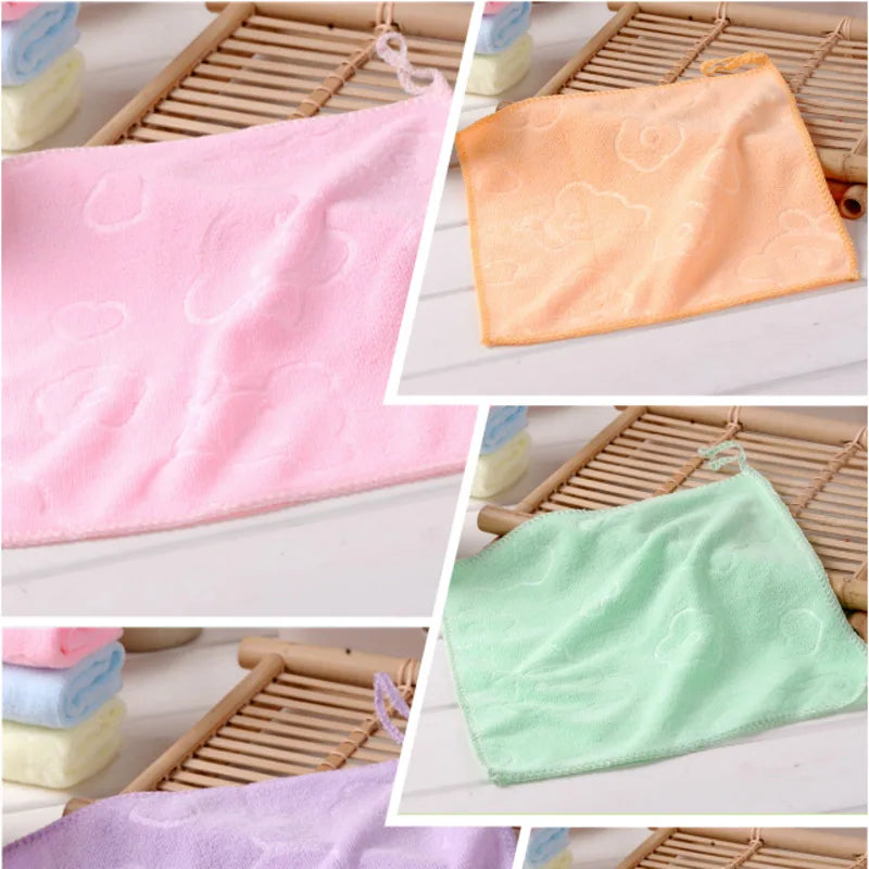 Candy Color Microfiber Kindergarten Square Children's Washing Hands Cleansing Soft Quick-drying Small Towel Hook Up Handkerchief