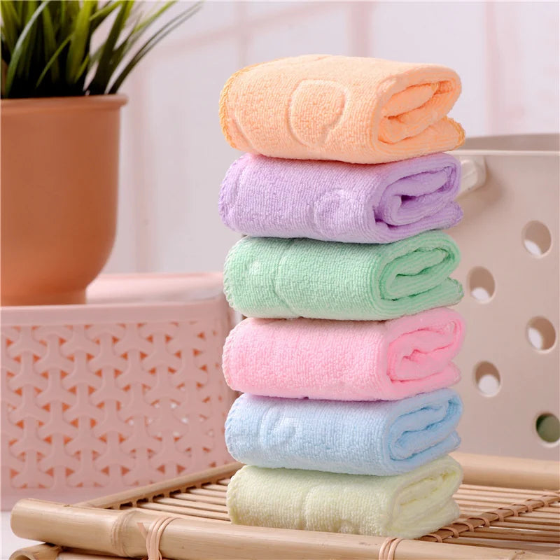 Candy Color Microfiber Kindergarten Square Children's Washing Hands Cleansing Soft Quick-drying Small Towel Hook Up Handkerchief
