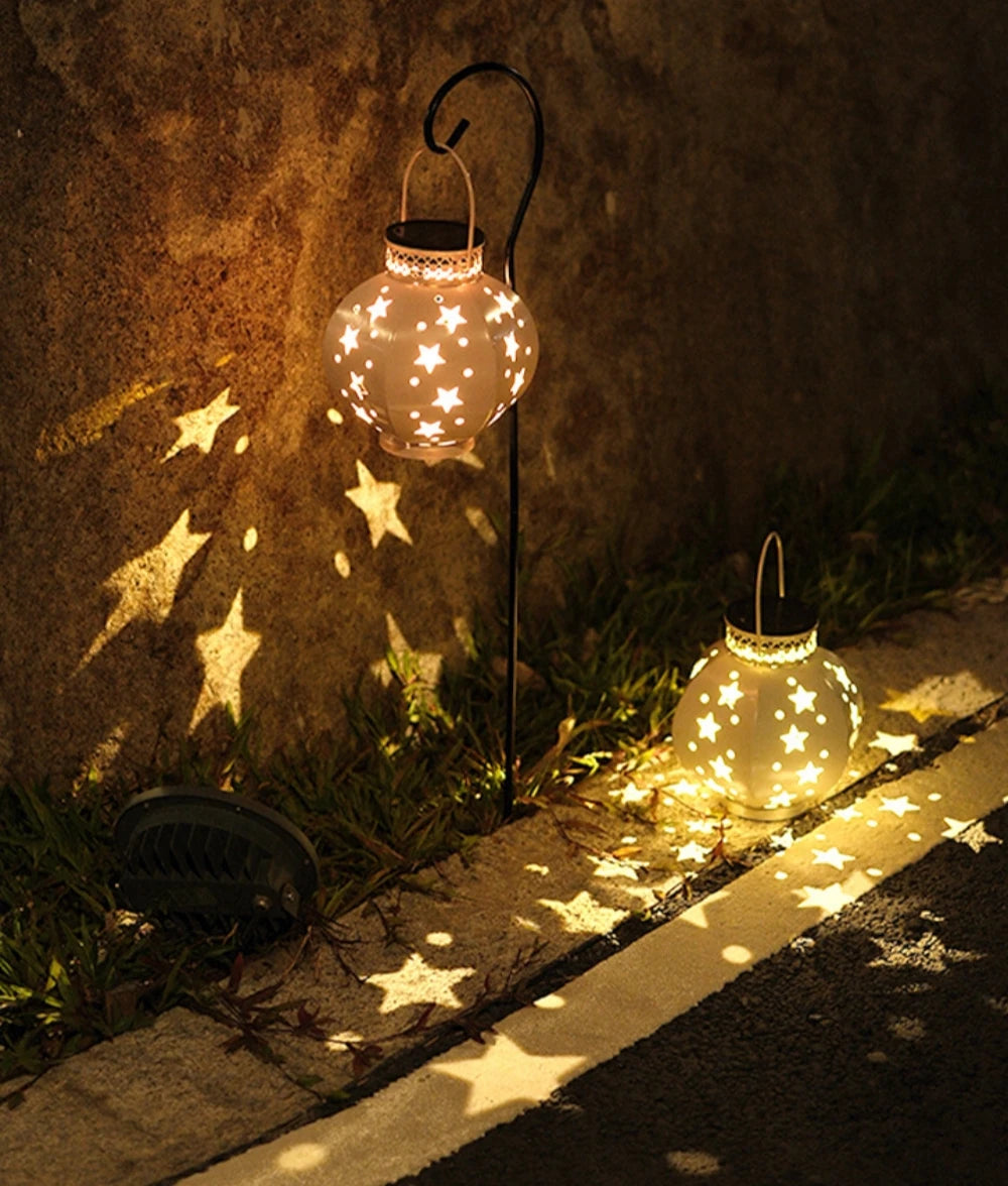 Garden Star Projector Lamp Hanging Solar Lights Outdoor Hanging Solar Lanterns Retro Solar Lamp with Handle Outside Decorations