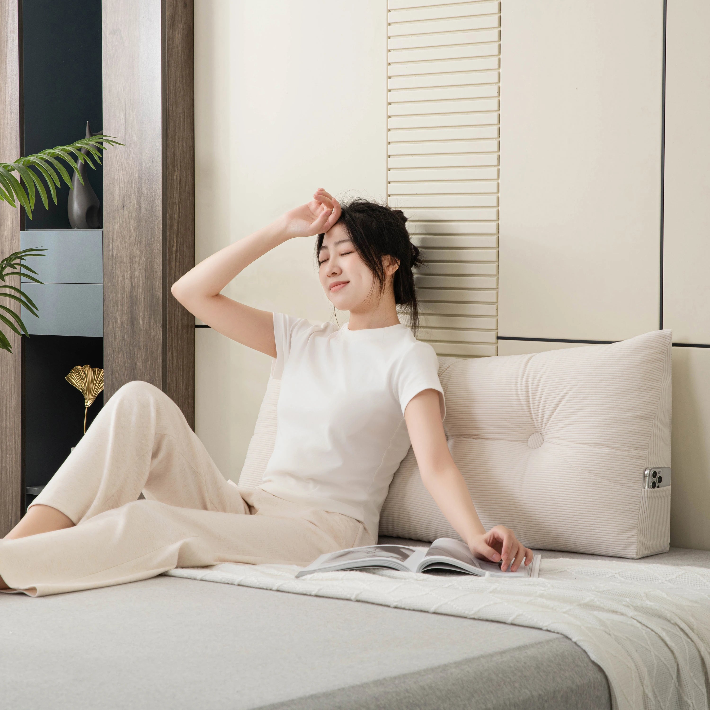 Reading Pillow for Bed, Reading Pillow for Bed, Memory Foam Back Pillow for Bed Sitting Up, Rest Pillow with Arms and Pockets for