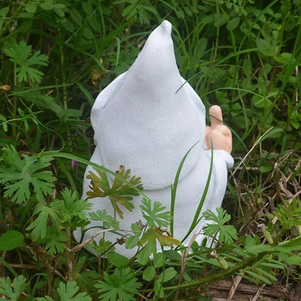 Smoking White White Beard Old Man Smoking Scissors Hand Resin Decoration Ornaments With Middle Finger Garden Gnomes Statues