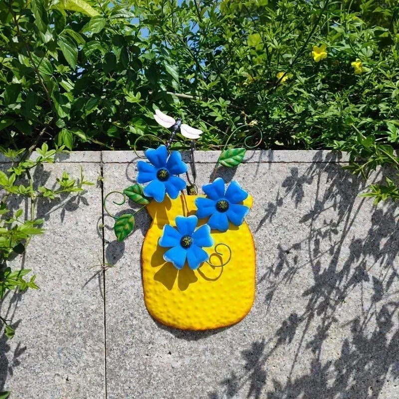 Metal Flower Garden Vases Wall Decor Outdoor Fence Art Patio Sculptures Hanging Decorations for Patio and Garden