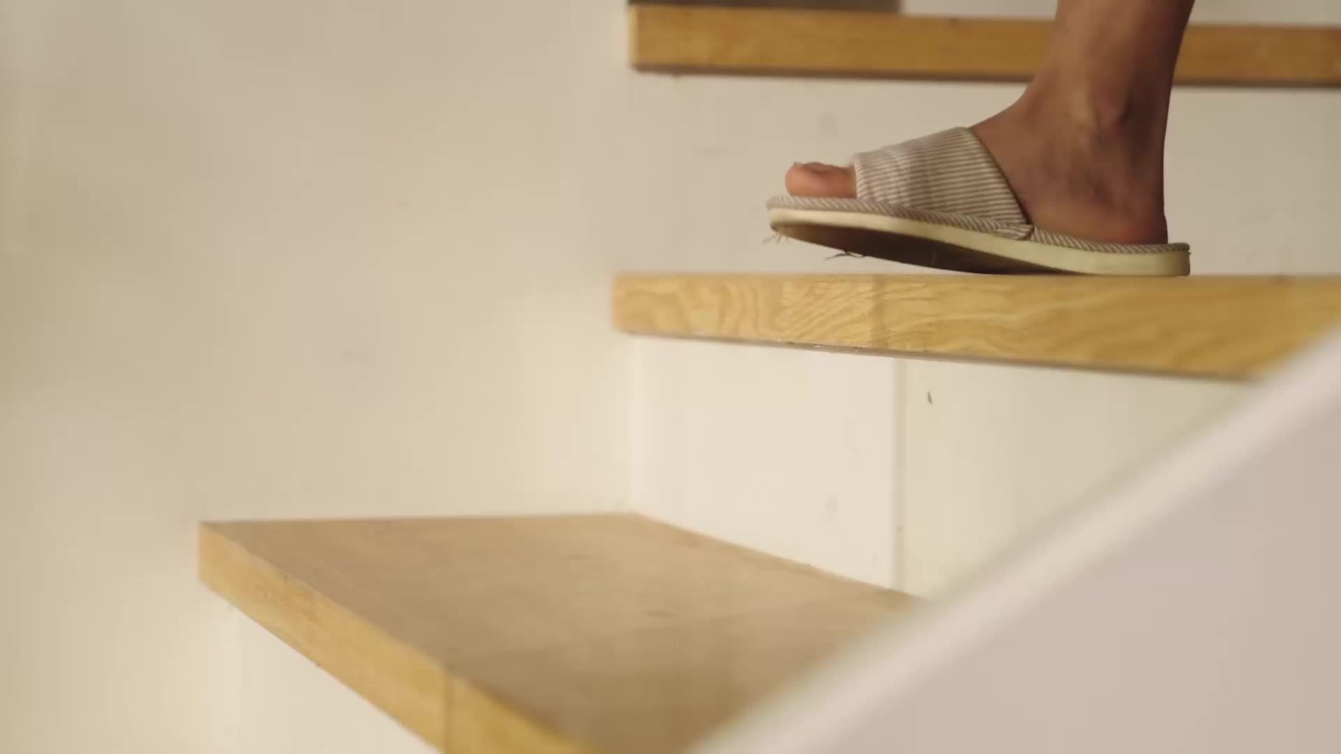 HiLIFE 2024 Steamer For Clothes, Smart Home, 1100W Clothes Steamer, Fast Wrinkle Removal With Large 300ml Tank, Ideal For All Fabrics, Easy To Use, Compact And Portable Travel Garment Steamer